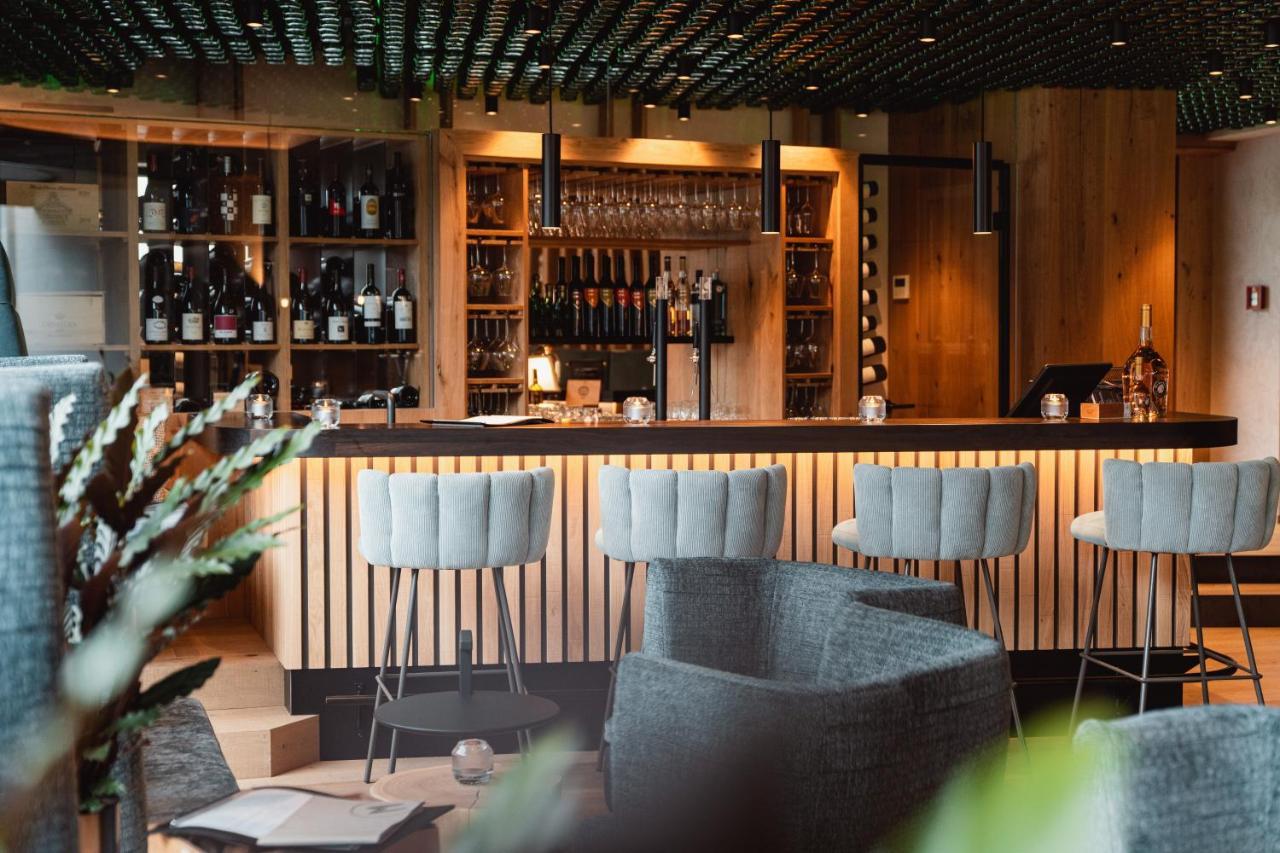 Mons Suites Wine Passion Tannheim Exterior photo