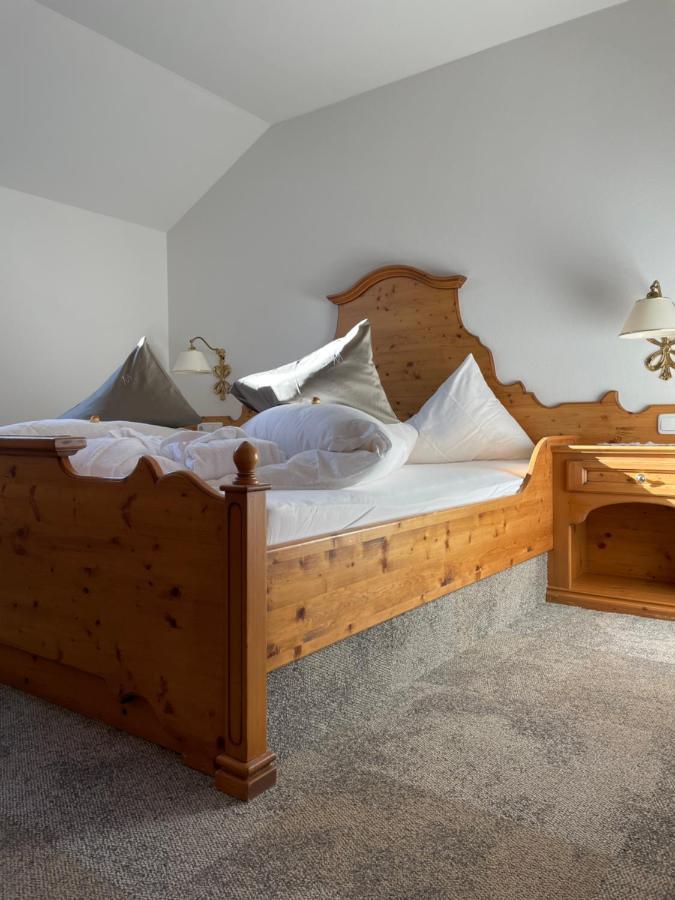 Mons Suites Wine Passion Tannheim Exterior photo